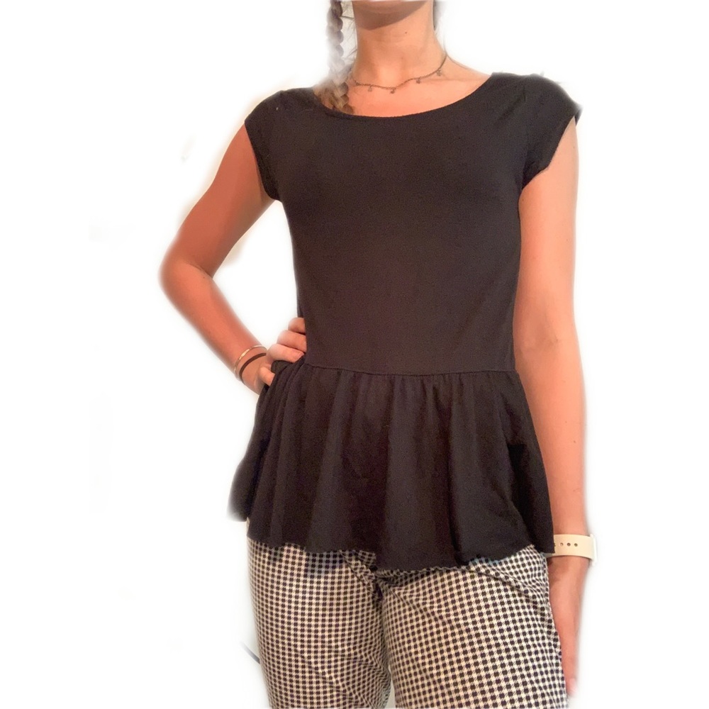 Black American Eagle Outfitters tee